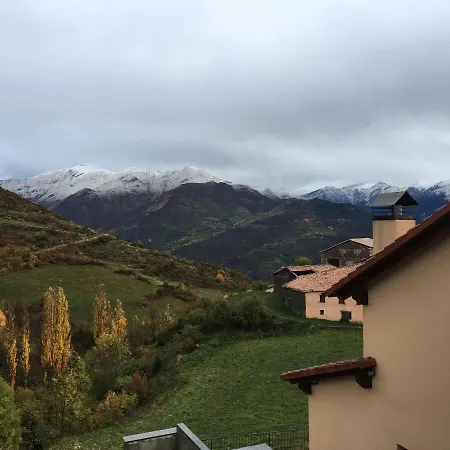 Domek alpejski En El Pirineo De Aragon Neril